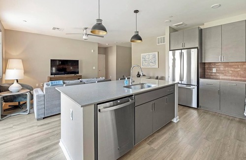 Warehouse District Apartment | Landing | Modern 2BD, Game Room, Rooftop Lounge