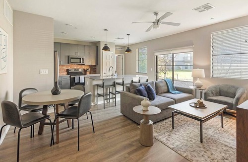 Warehouse District Apartment | Landing | Modern 2BD, Game Room, Rooftop Lounge