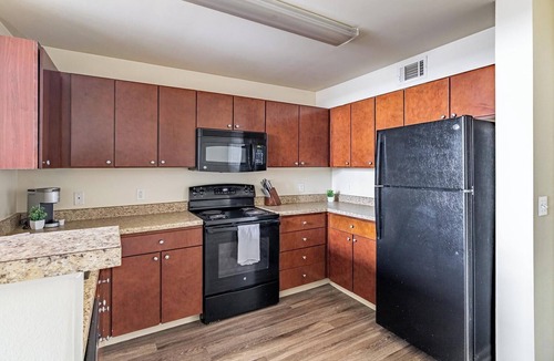 West New Haven Apartment | Landing | Modern 2BD, Gym