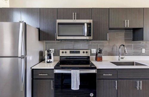 Maryvale Village Apartment | Landing | Modern 2BD, Gym, Clubhouse
