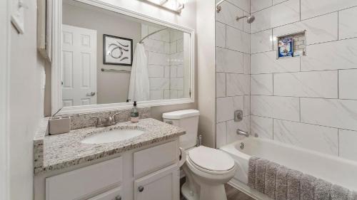 Longs Apartment | Landing Modern 2BD Gym