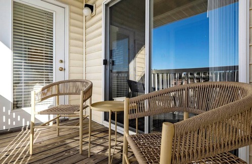 Indian Trail Apartment | Landing | Modern 2BD, Gym