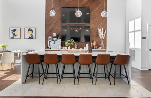 Dayton Apartment | Landing | Modern 2BD in Manhattan Harbour