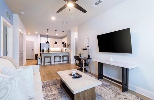Freeport Apartment | Landing | Modern 2BD, Pool, Clubhouse