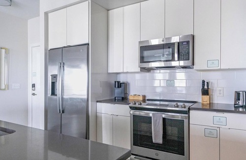 Port Tampa City Apartment | Landing | Modern 2BD, Pool, Clubhouse
