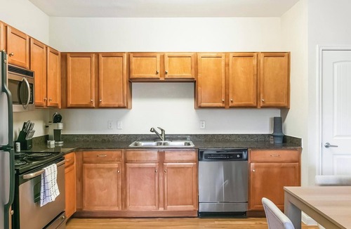 Sweetbriar Apartment | Landing | Modern 2BD, Pool, Clubhouse