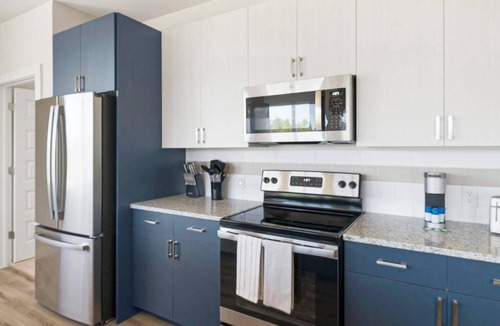 Conroe Apartment | Landing | Modern 2BD, Pool, Clubhouse
