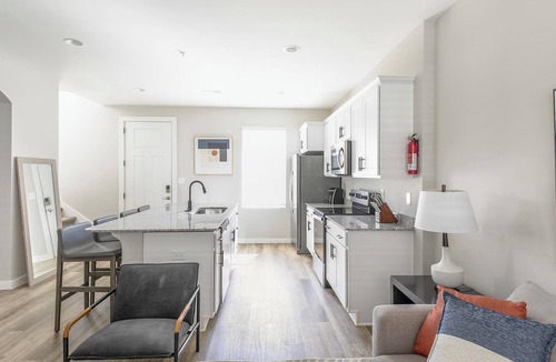 Madison Apartment | Landing | Modern 2BD, Pool, Clubhouse