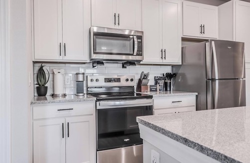 Fort Myers Apartment | Landing | Modern 2BD, Pool