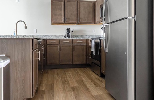 Cartersburg Apartment | Landing | Modern 2BD, Clubhouse, Pool