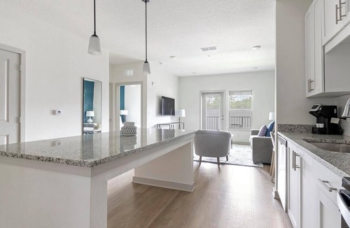 Jacksonville Apartment | Landing | Modern 2BD, Gym, Clubhouse