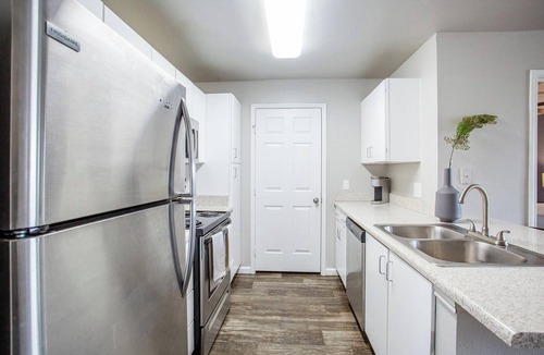 Tallahassee Apartment | Landing | Modern 2BD, Gym, Game Room