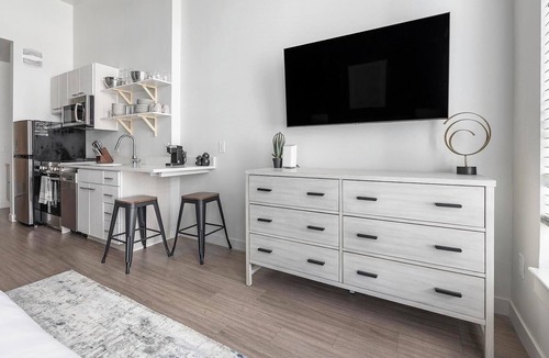 River North Art District Apartment | Landing | Modern Studio, Gym, Clubhouse