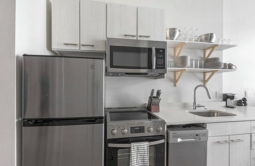 River North Art District Apartment | Landing | Modern Studio, Gym, Clubhouse