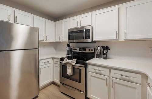 Charlottesville Apartment | Landing | Modern 2BD, Game Room, Gym