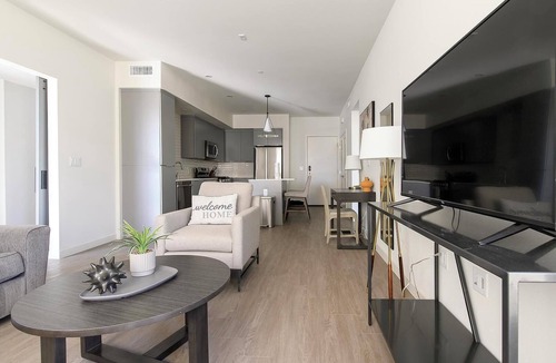Rhodes Ranch Apartment | Landing | Spectacular 2BD, Pool, Clubhouse