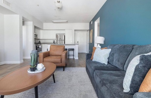 Rhodes Ranch Apartment | Landing | Spectacular 2BD, Clubhouse, Gym