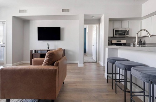 Rhodes Ranch Apartment | Landing | Spectacular 2BD, Clubhouse, Gym