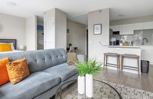 St. Petersburg Apartment | Landing | Spectacular Studio, Pool, Clubhouse
