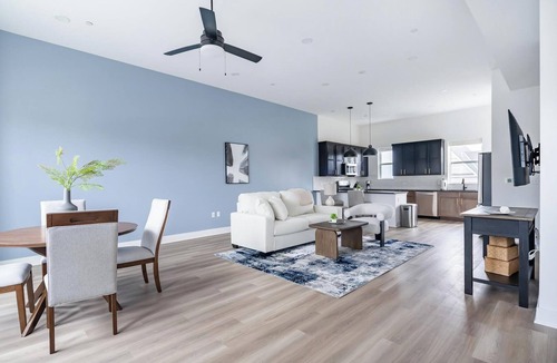 Lee's Summit Apartment | Landing | Spectacular 3BD in Lee's Summit