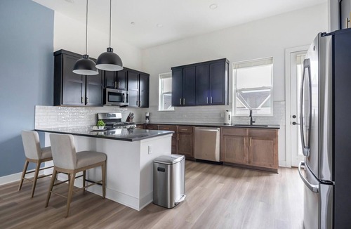 Lee's Summit Apartment | Landing | Spectacular 3BD in Lee's Summit