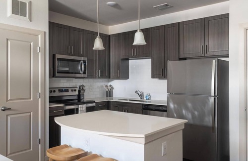 Pflugerville Apartment | Landing | Spectacular 1BD, Courtyard, Clubhouse