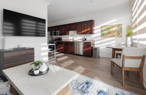 Johnstown Apartment | Landing | Spectacular 1BD, Yoga Studio, Gym