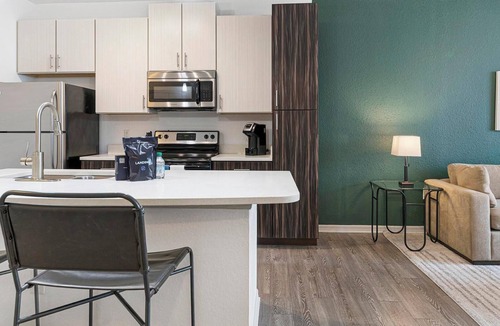 Fairvilla Apartment | Landing | Spectacular 1BD, Clubhouse, Gym