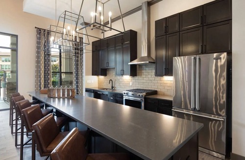 Klein Apartment | Landing | Spectacular 1BD, Clubhouse, Gym