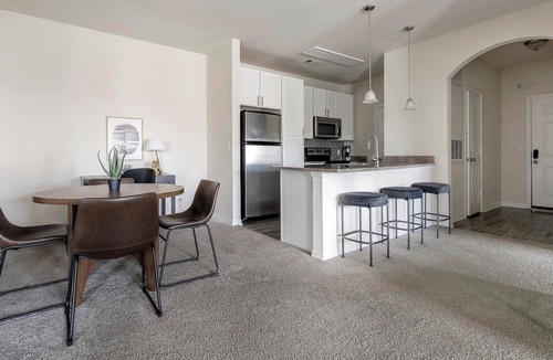 Charlotte Apartment | Landing | Spectacular 2BD, Clubhouse, Gym