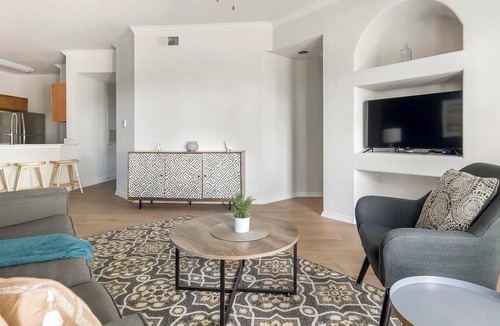 Falconhead Apartment | Landing | Spectacular 2BD in Bee Cave