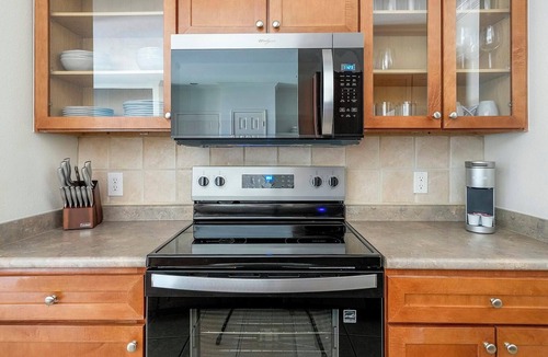 Falconhead Apartment | Landing | Spectacular 2BD in Bee Cave