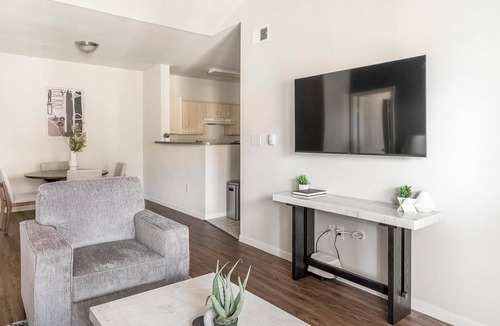 Southbelt/Ellington Apartment | Landing | Spectacular 2BD, Game Room, Pool