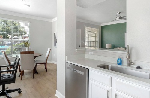 Barker Apartment | Landing | Spectacular 2BD, Clubhouse