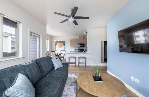Molalla Apartment | Landing | Spectacular 2BD, Clubhouse, Pool