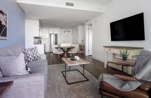East Naples Apartment | Landing | Spectacular 2BD, Pool