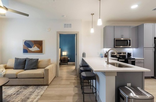 Santa Rosa Beach Apartment | Landing | Stunning 2BD, Gym, Pool