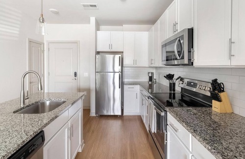 Murfreesboro Apartment | Landing | Stunning 1BD, Clubhouse, Yoga Studio