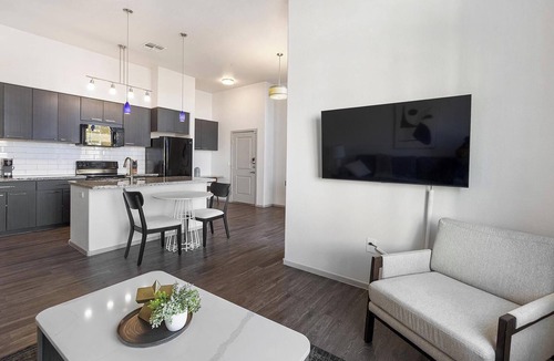 Arrowhead Ranch Apartment | Landing | Stunning 1BD, Gym