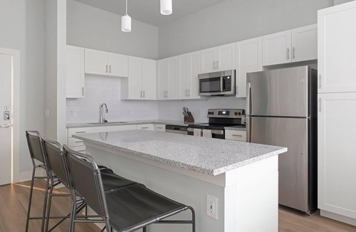 Conroe Apartment | Landing | Stunning 1BD, Game Room, Gym