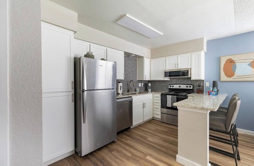 Maryvale Apartment | Landing | Stunning 1BD in Maryvale Village