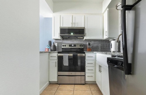 Maryvale Apartment | Landing | Stunning 1BD in Maryvale Village