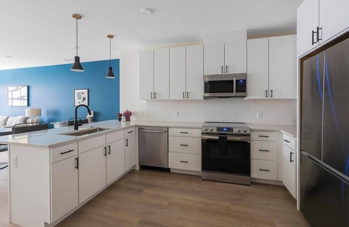 Civic Center Apartment | Landing | Stunning 1BD, Rooftop Lounge, Gym