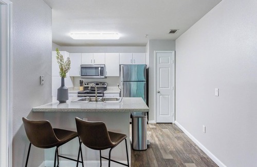 Tallahassee Apartment | Landing | Stunning 2BD, Game Room, Clubhouse