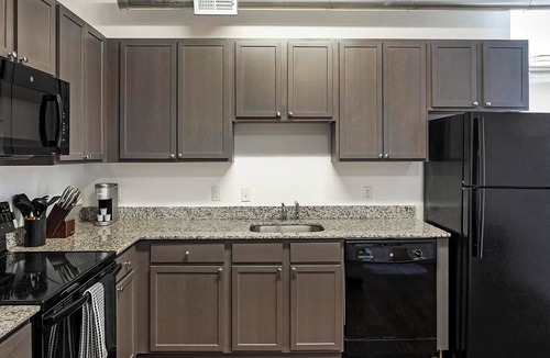 Church Hill Apartment | Landing | Stunning 2BD, Clubhouse, Courtyard