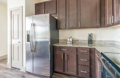 Spring Apartment | Landing | Stunning 2BD, Clubhouse, Pool