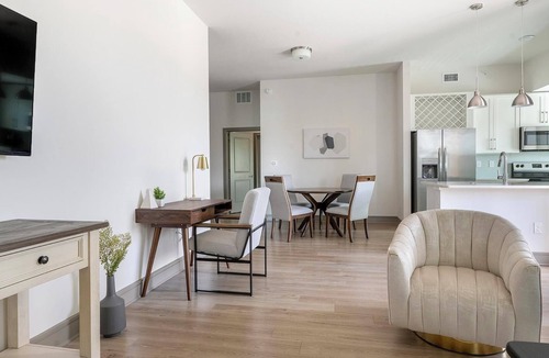 Rural Estates Apartment | Landing | Stunning 2BD, Courtyard, Clubhouse