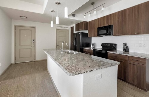 Arrowhead Ranch Apartment | Landing | Stunning 2BD, Gym