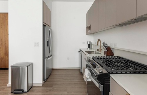 Spring Valley Apartment | Landing | Stunning 2BD, Pool, Gym