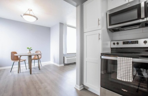 Fort Wayne Apartment | Landing | Stunning 2BD, Game Room, Gym